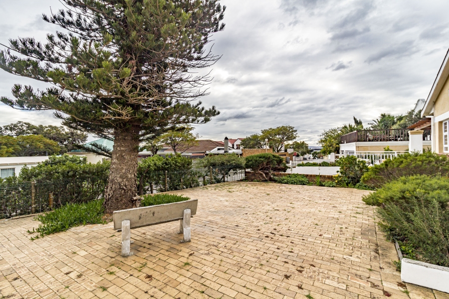 3 Bedroom Property for Sale in Gordons Bay Village Western Cape